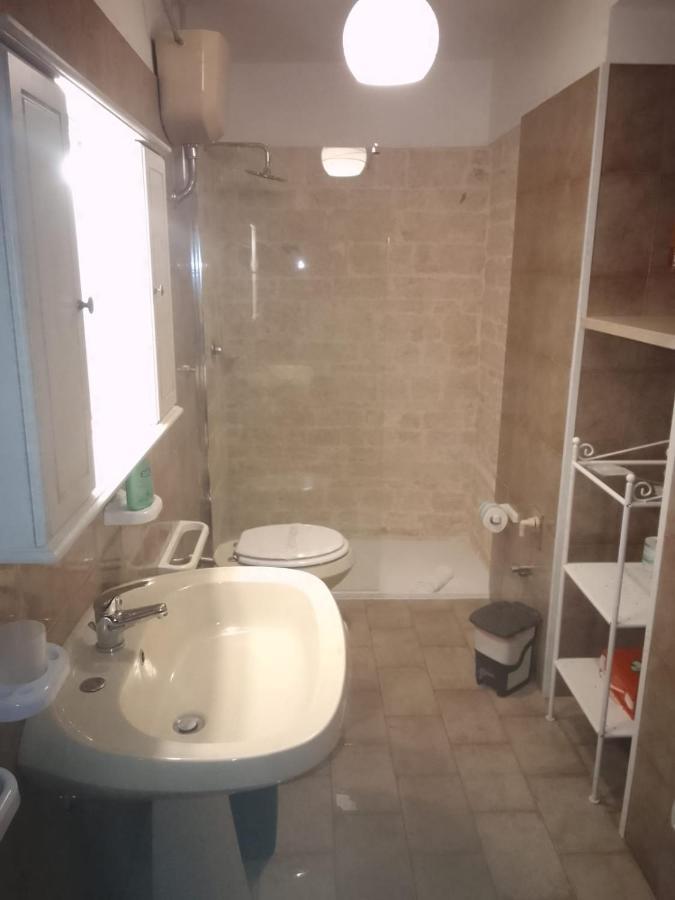 אלברובלו "B&B La Lanterna" Trulli & Dimore Storiche מראה חיצוני תמונה